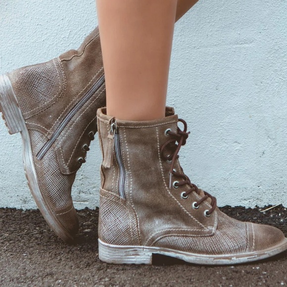 ROAN Shoes - ROAN Affair P Suede Boot Women’s Size 7